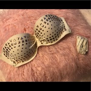 😍 Studded push up bikini top! 😍
